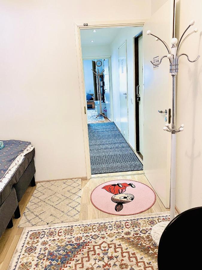Two Bedrooms,Dining Area And Bathroom With Private Entrance ก็อตกา ภายนอก รูปภาพ